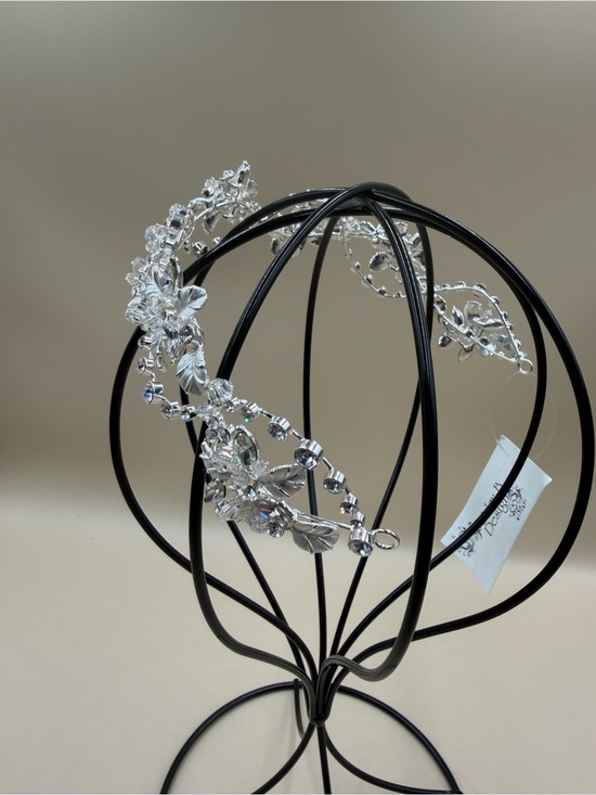 Paisley B Designs Silver Crystal Floral Bridal Tiara Headband NWT main image 8